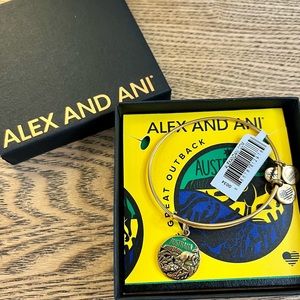 PRICE DROP! NWT, Alex & Ani, Australia Charm, Expandable Bangle Bracelet